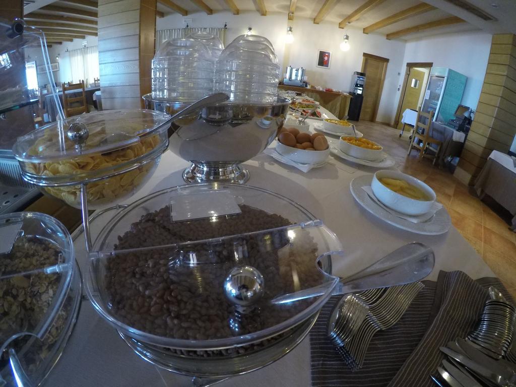 Hotel Villa Gustui Maris Кала-Гононе Екстер'єр фото