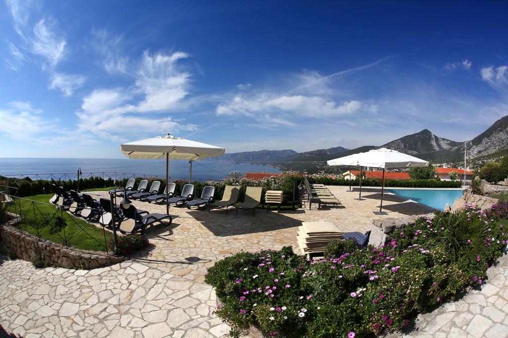Hotel Villa Gustui Maris Кала-Гононе Екстер'єр фото