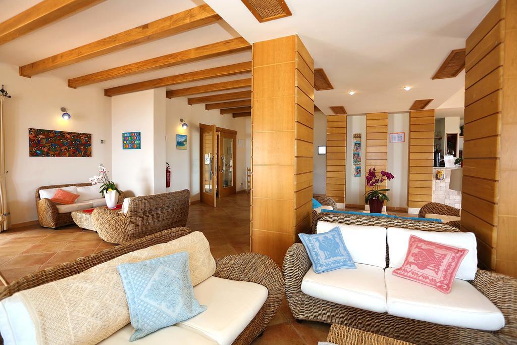 Hotel Villa Gustui Maris Кала-Гононе Екстер'єр фото