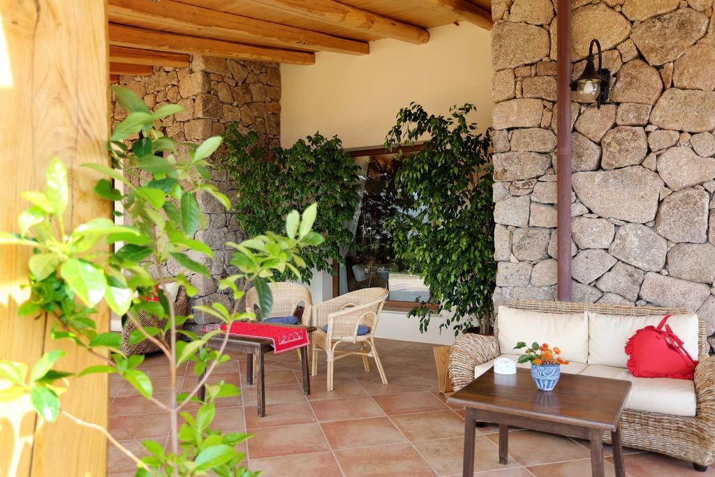 Hotel Villa Gustui Maris Кала-Гононе Екстер'єр фото