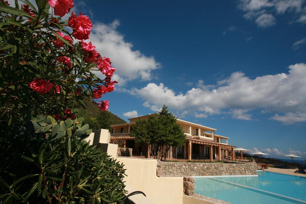 Hotel Villa Gustui Maris Кала-Гононе Екстер'єр фото